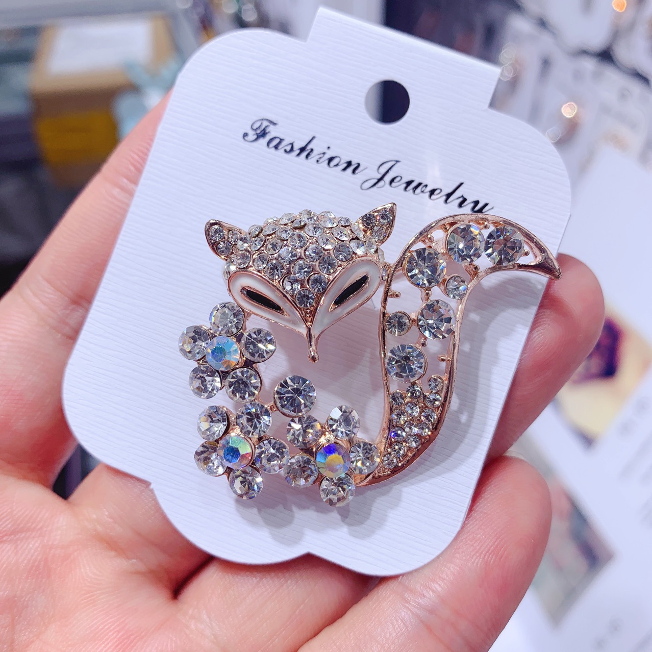 Ladies Brooch Women's Simple F - Women'S Fashion Essentials ulasan dan harga